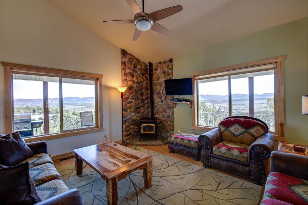 Ridgetop Hideaway Hatch Exteriér fotografie
